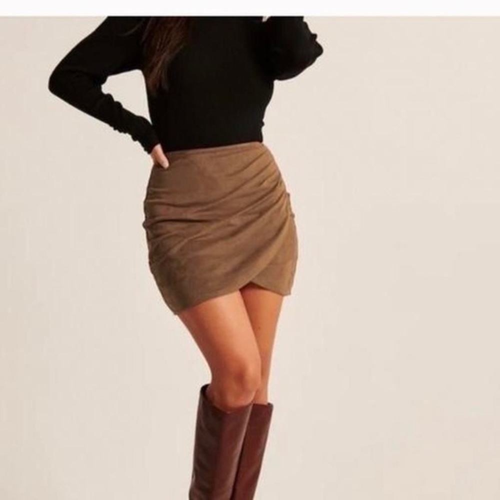 A&F Suede Ruched Side Skirt